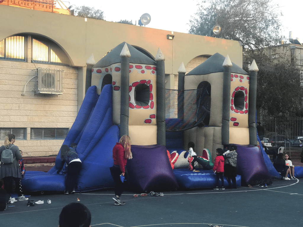 מתנפח גשר החבלים