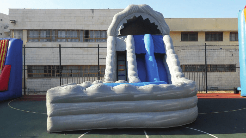 מתנפחי מים