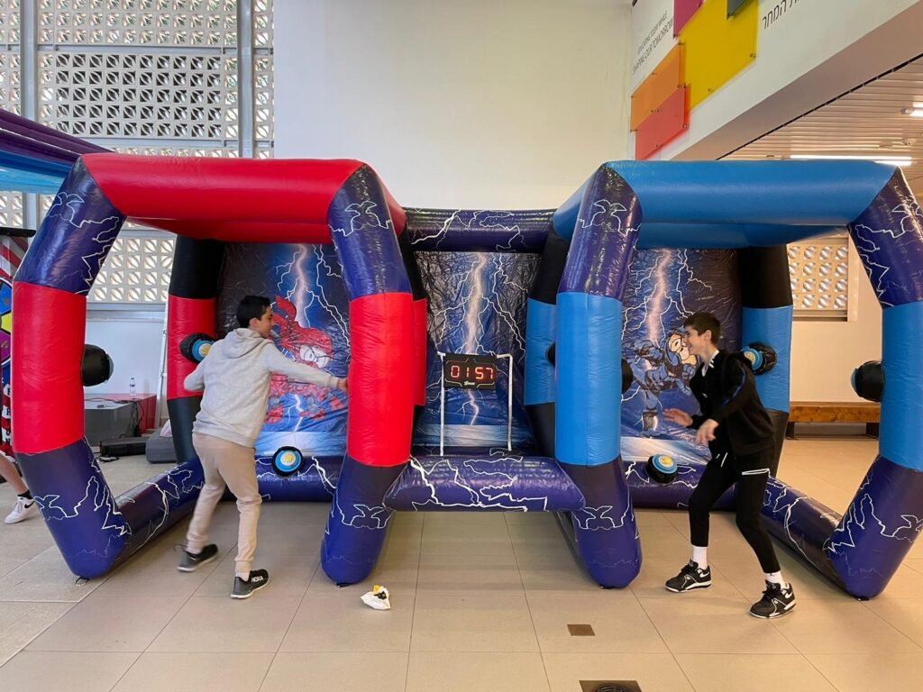 מתחם גיימינג גדול באירוע חברה
